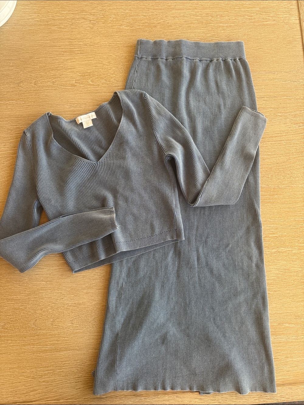 House of Harlow Ribbed V-Neck Crop Top & Maxi Skirt Set - Slate Blue Gray